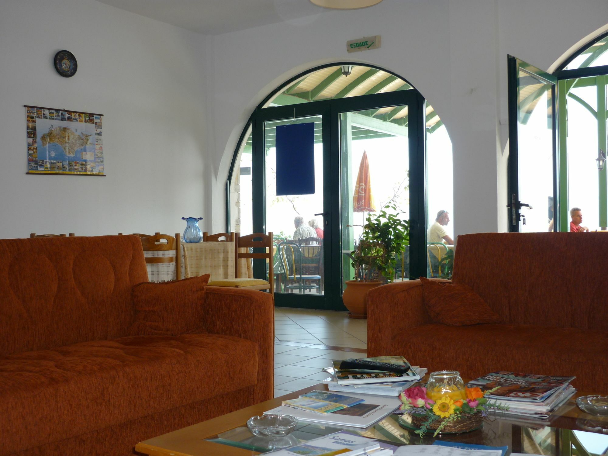 Nereides Seaside Apartments Marathókampos Esterno foto